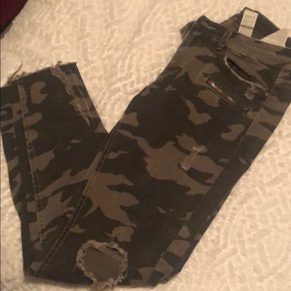Zara Distressed Camo Jeans